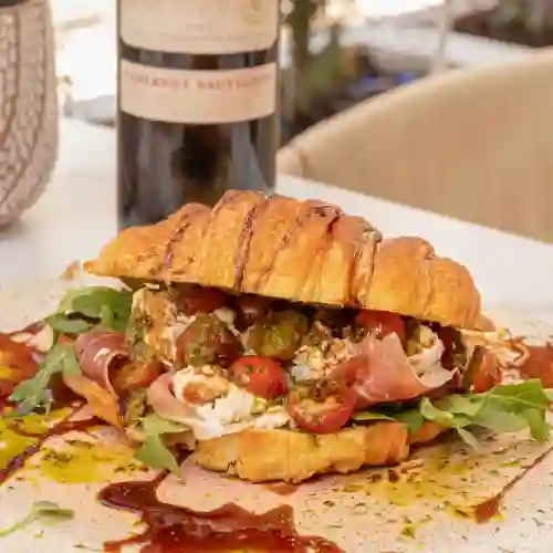 Croissant Mediterraneo