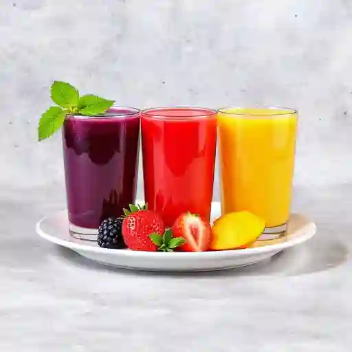 Jugos Naturales En Agua