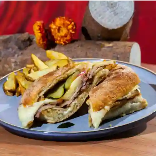 Combo Smoked Sandwich