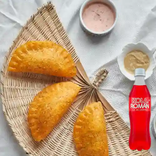 Combo Empanadita de Maiz de Carne X3 +Kola Roman 500ml