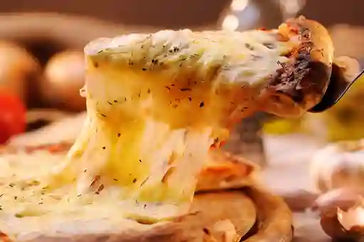Pizza Tres Quesos