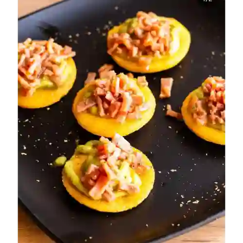 Arepitas con Guacamole