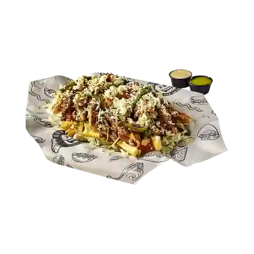 Salchipapa carne y pollo