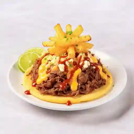 Arepa de carne desmechada