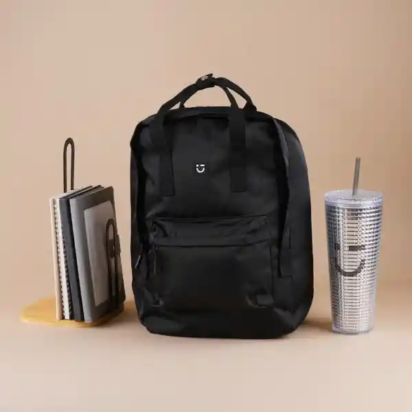 Maleta Escolar Rectangular Con Asa Negro Serie Miniso