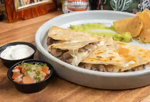 Quesadilla Cochinita Pibil