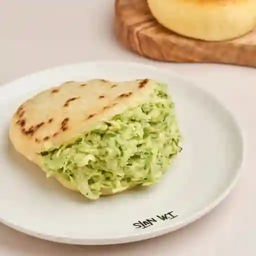 Avo & Chicken Arepa