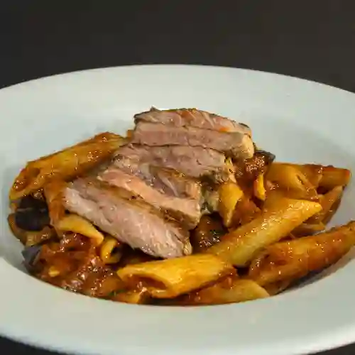 Pasta Siciliana y Bebida