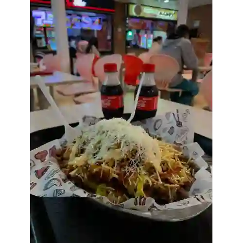 Pollo Pareja + 2 Bebidas Personales