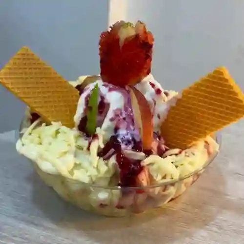 Ensalada Tropical con Helado 24oz