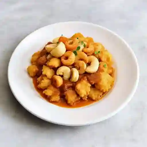 Patacona En Salsa De Mariscos