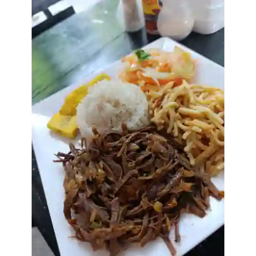 Carne Desmechada
