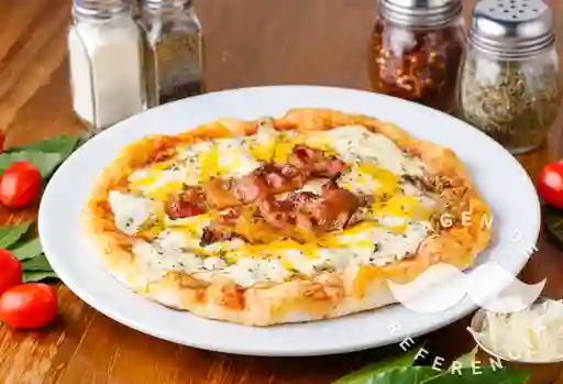 Pizza Especial con Cabano, Pimentón y Cebolla Personal