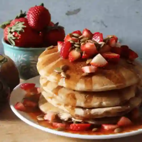 Torre de Pancakes de Fruta