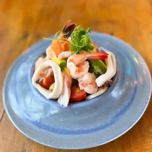 Ensalada de Mariscos +bebida