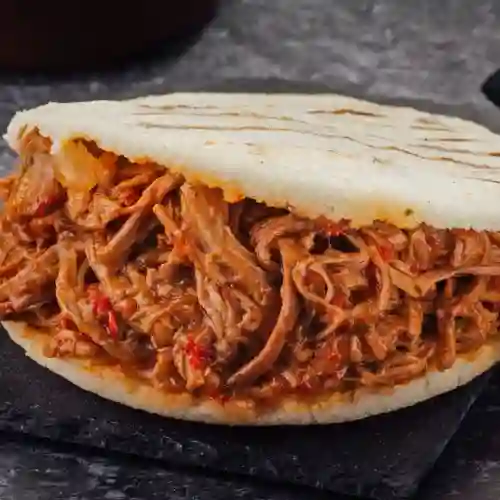 Arepa de Carne Desmechada