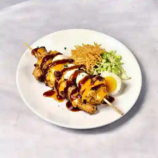 Perro Chuzo De Lomito Y Pollo