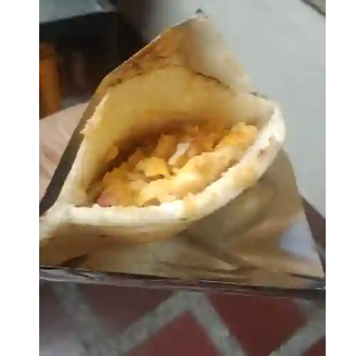 Arepa con Huevos Pericos