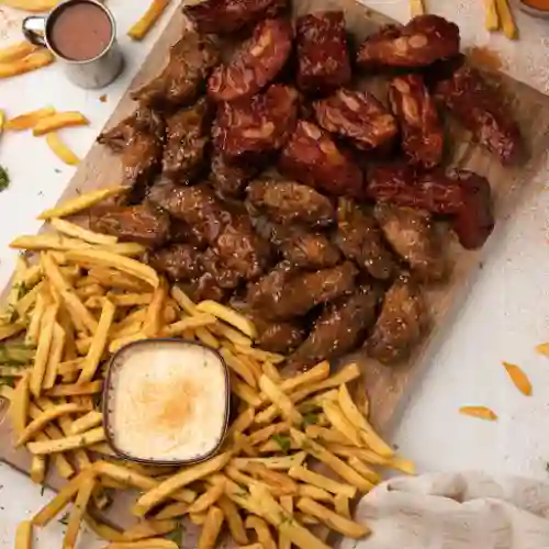 12 Alas y 12 costillas + papas