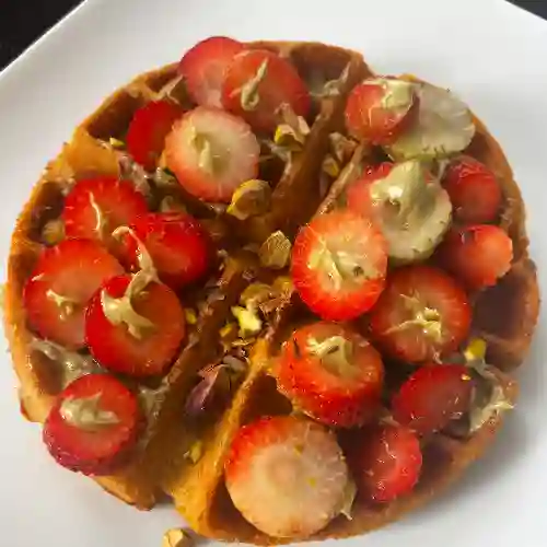 Waffle de Pistacho y Fresa