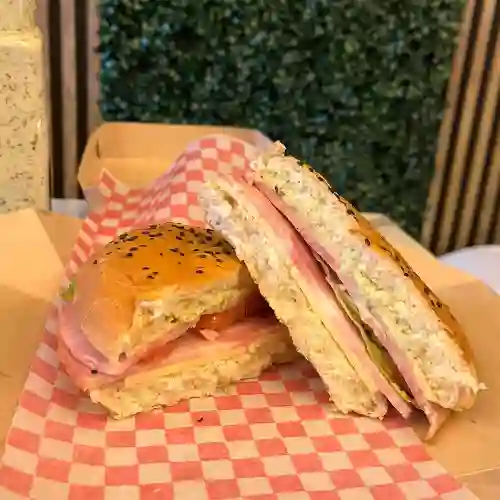 Sandwich de Pernil de Cerdo