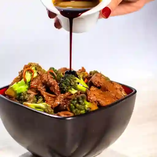 Lomito con Brócoli Medio