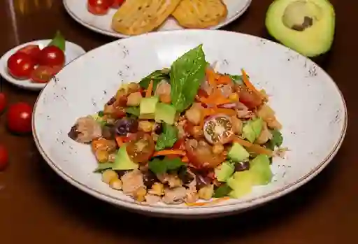 Ensalada Atún Quinua Feta
