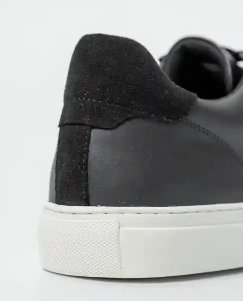 Tenis Cortos Timeless Negro Sombrio Ultraoscuro 40 Chevignon