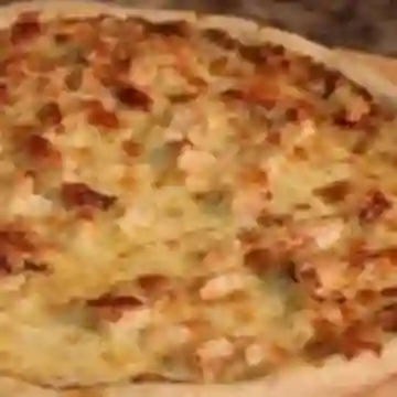 Pizza de Pollo Borde Queso