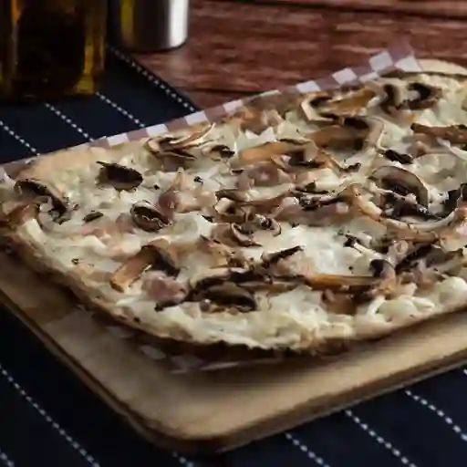 Pizza Flambée Del Bosque