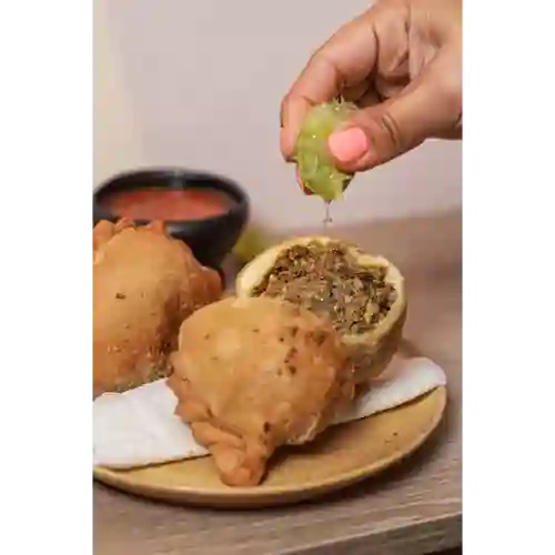 Empanada Campestre Carne y Arroz