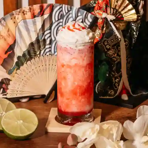 Limonada de coco y frutos rojos