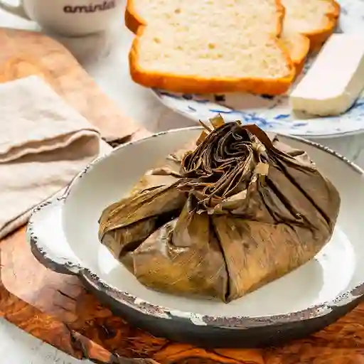 Tamal con Chocolate, Pan y Queso