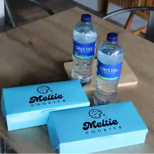 Pack X6 Cookies + 2 Botellas de Agua