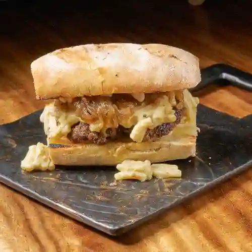 Sandwich de Lomo & Mac N Cheese