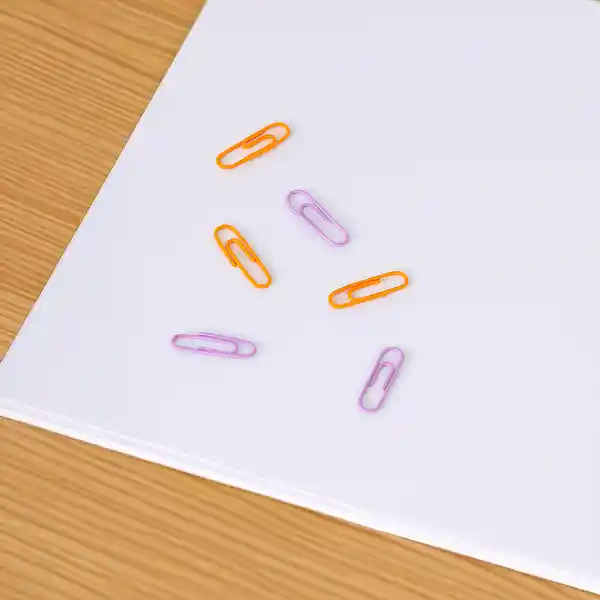 Set de Clips Naranja y Morado 28 mm Miniso