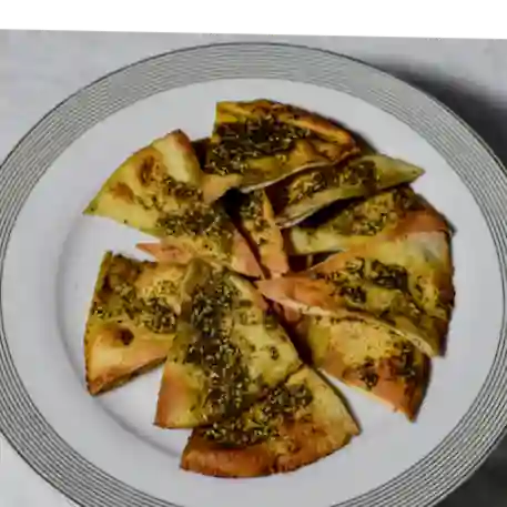 Chips de pan pita con zátar