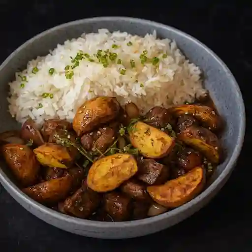Lomo saltado