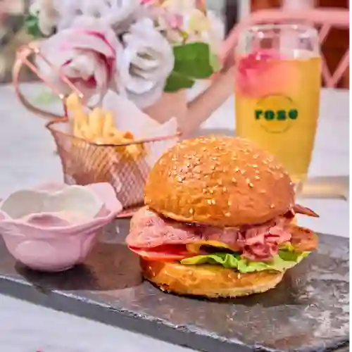 Rose Clasic Burger con Milky Oolong