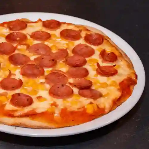 Pizza Chorizo y Maicitos