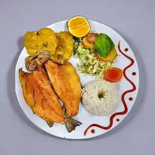 Almuerzo Ejecutivo con Pescado