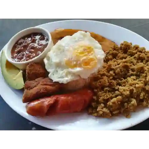 Bandeja Paisa + Sopa + Gaseosa