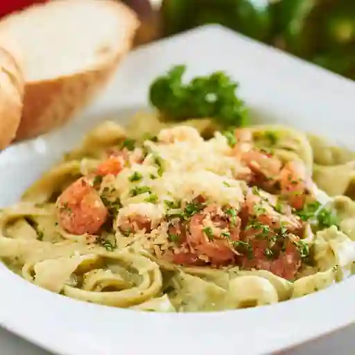 Fetuccini con Pollo