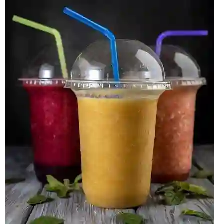 Jugos Naturales en Leche