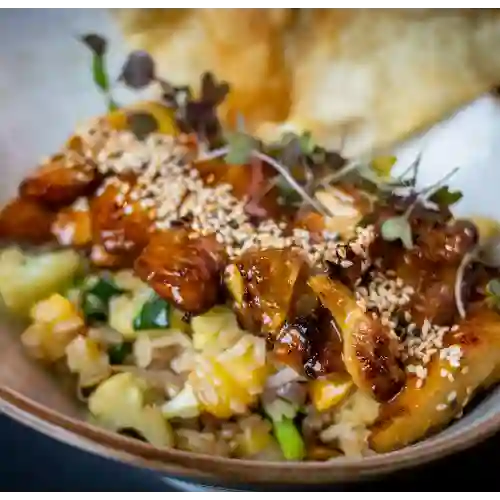 Arroz Salteado con Pollo