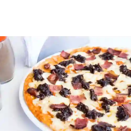 Pizza de Ciruela y Tocineta