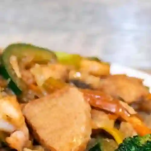 Chop Suey de Res y Cerdo Grande