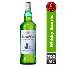 Wisky Black and White 8 años 700 ML
