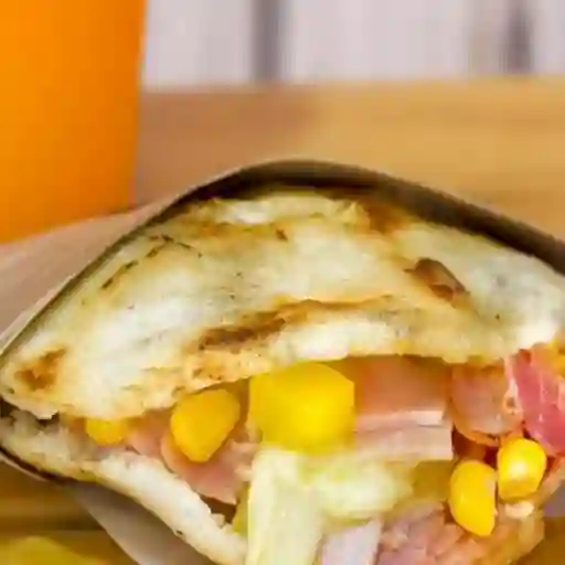 Arepa Hawaiana