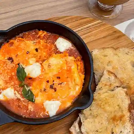 Huevos Napolitanos